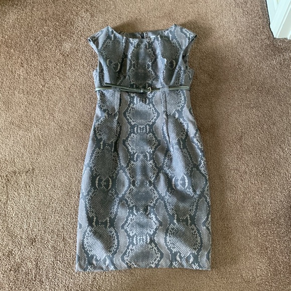π» HOST PICK π» Calvin Klein Snakeskin Patterned Dress with Belt - Picture 2 of 7